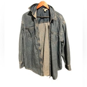 Old Navy Size Large Women’s Denim Button Up